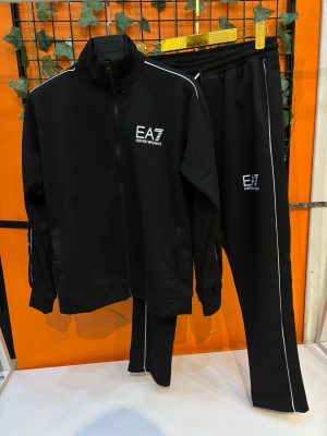 EA7 PREMIUM EŞOFMAN TAKIMI EA7 PREMIUM EŞOFMAN TAKIMI