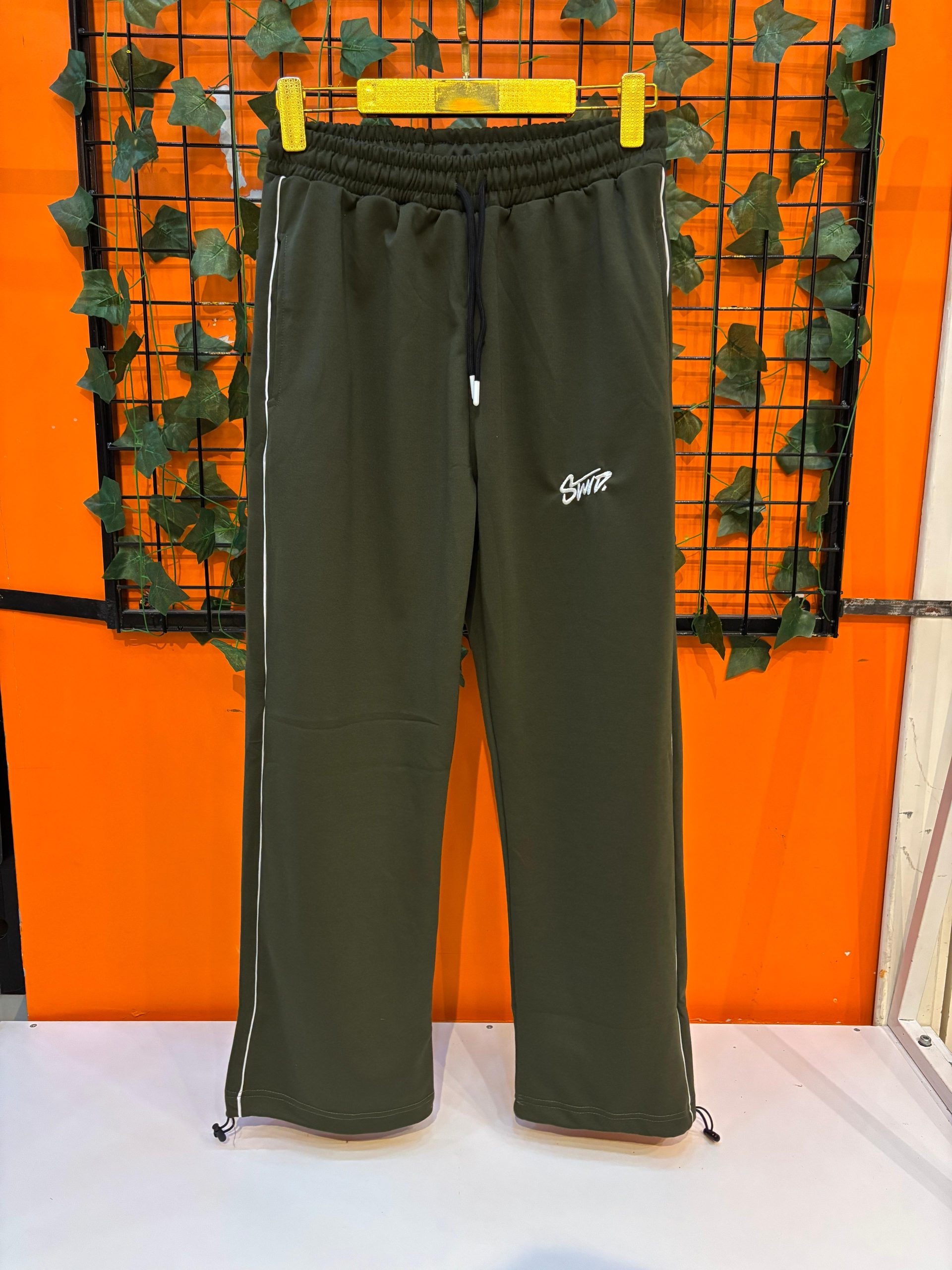 PULL-BEAR PREMIUM EŞOFMAN (HAKİ) PULL-BEAR PREMIUM EŞOFMAN (HAKİ)